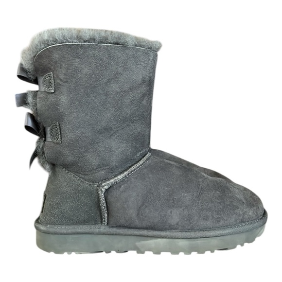 Ugg‎ Bailey Bow II Boot / Gray / SZ 7 - Picture 1 of 8